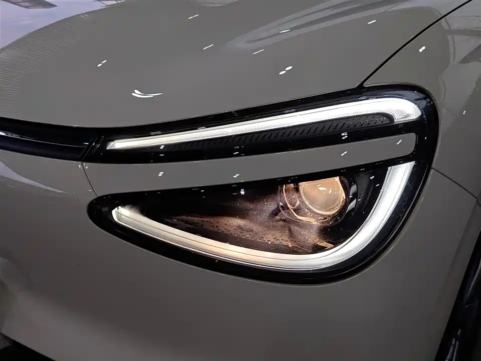 Dongfeng Nammi Nano 01