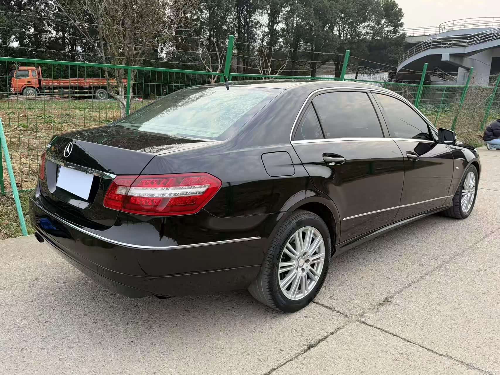 Mercedes-Benz E-Class, 2011 8