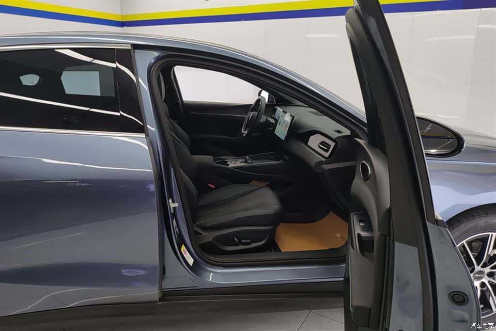 BYD Seal, 2025 8