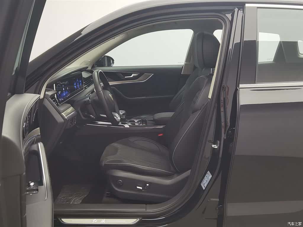 Hongqi HS5, 2022 10