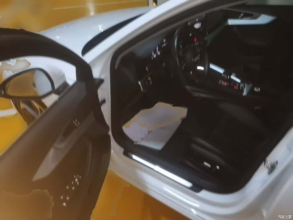Audi A4L, 2024 16