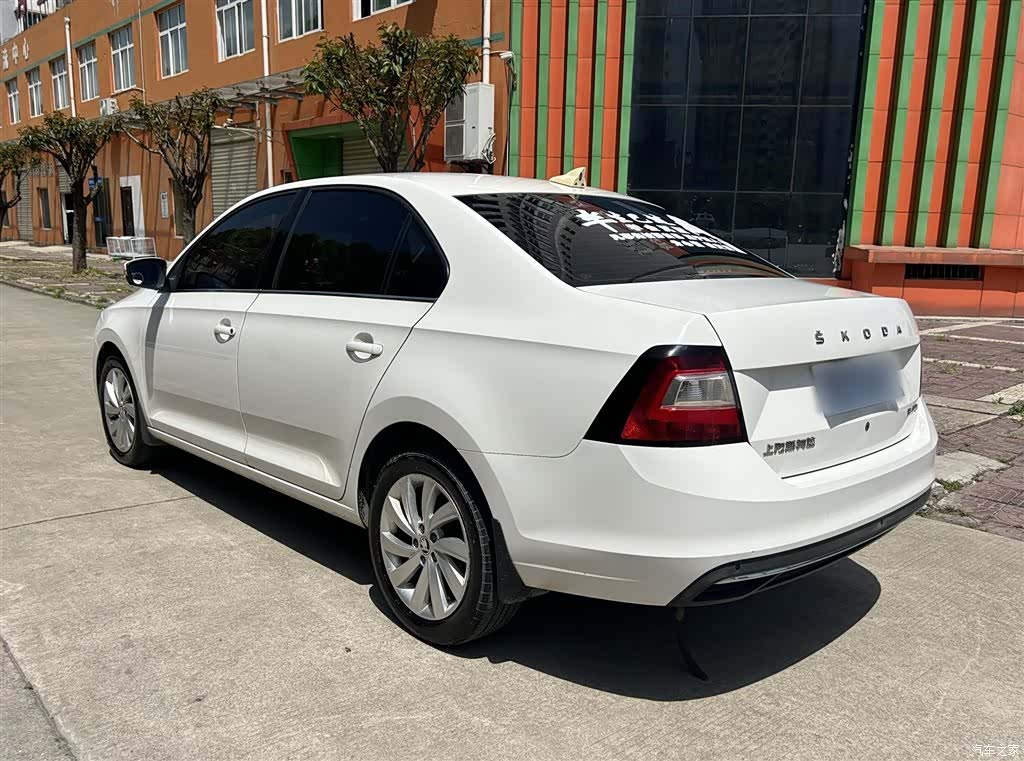 Skoda Rapid, 2019 4