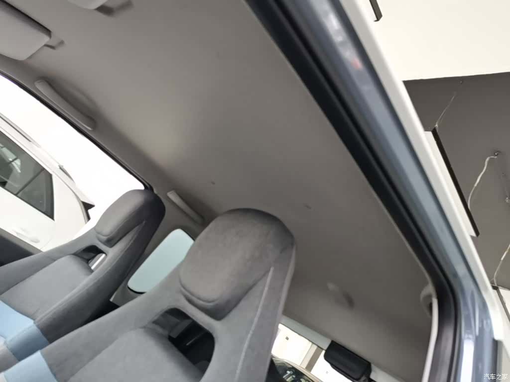 Wuling MINIEV, 2022 18