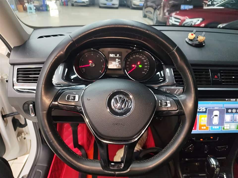 Volkswagen C-TREK Wei Collar