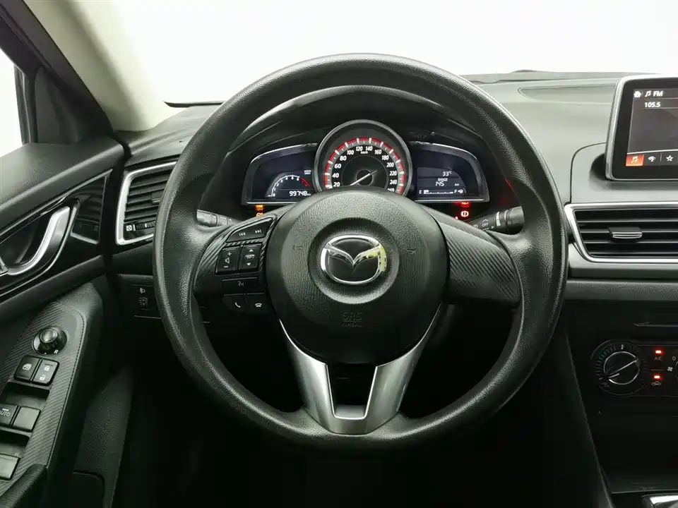 Mazda 3 Angkesaila