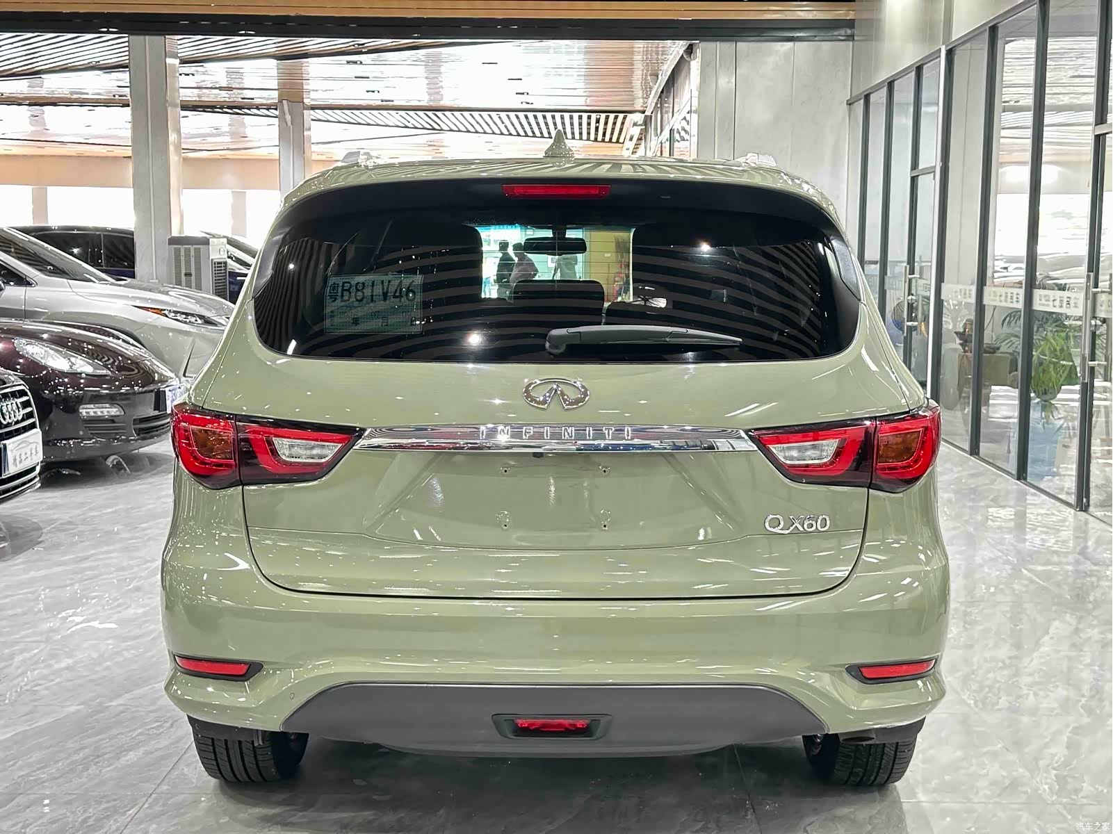 Infiniti QX60, 2017 все фото