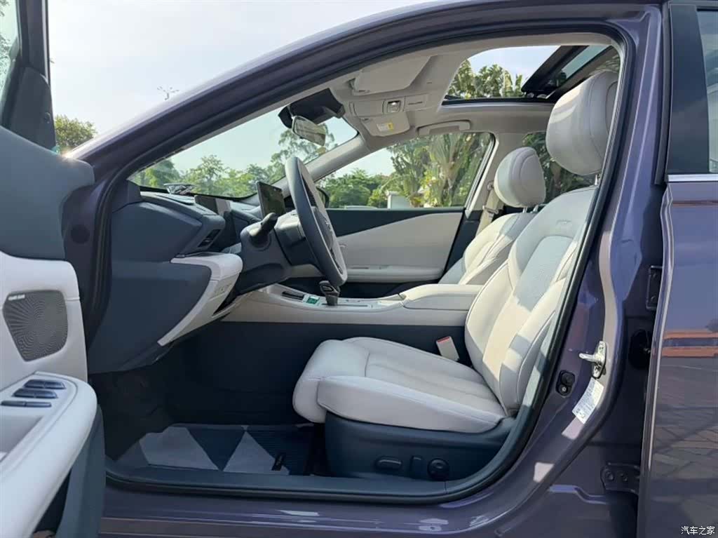 Nissan Teana, 2025 3