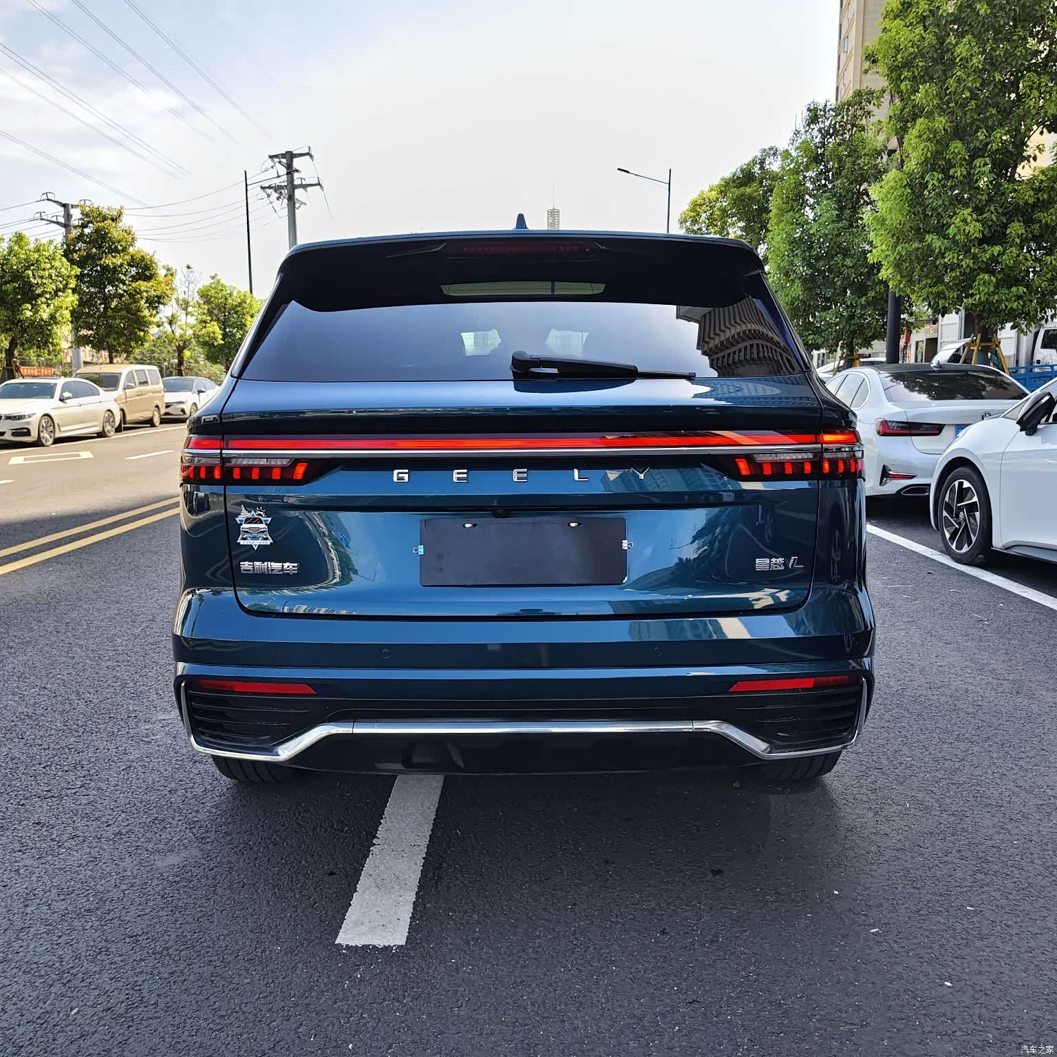 Geely Xingyue L, 2022 17