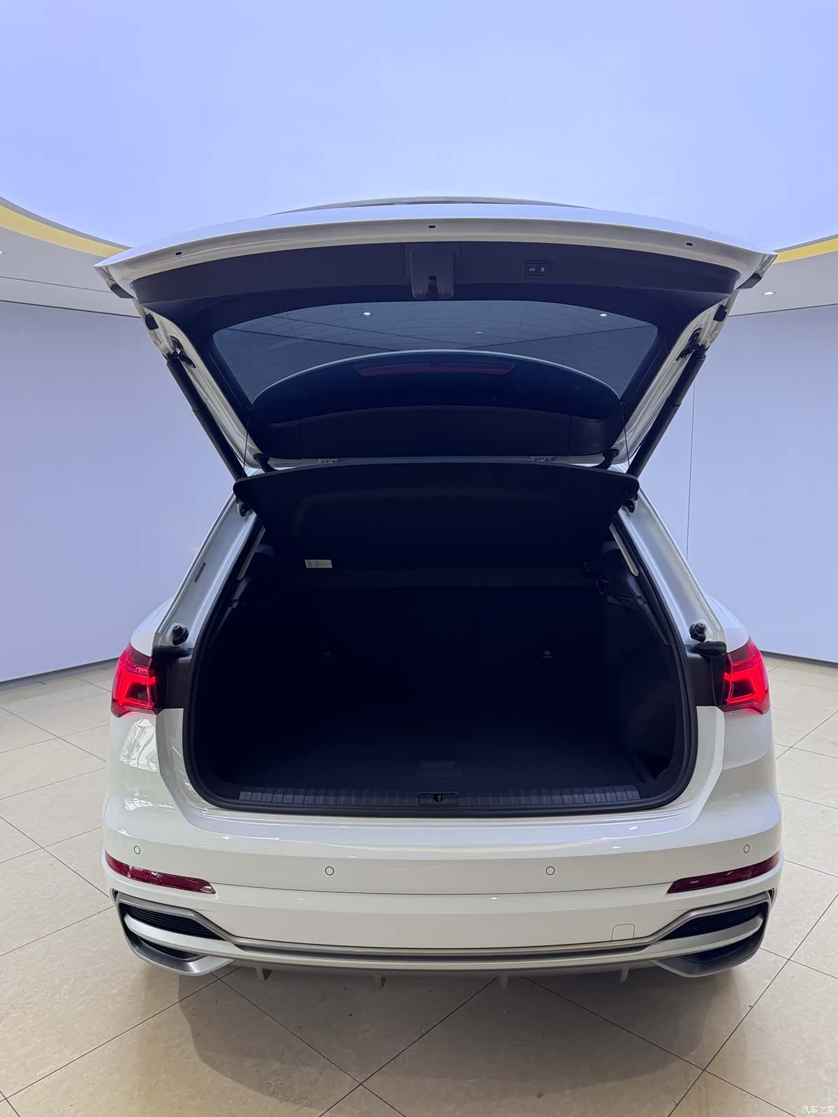 Audi Q3, 2022 7