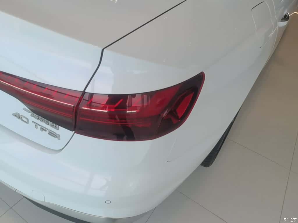 Audi A4L, 2024 8