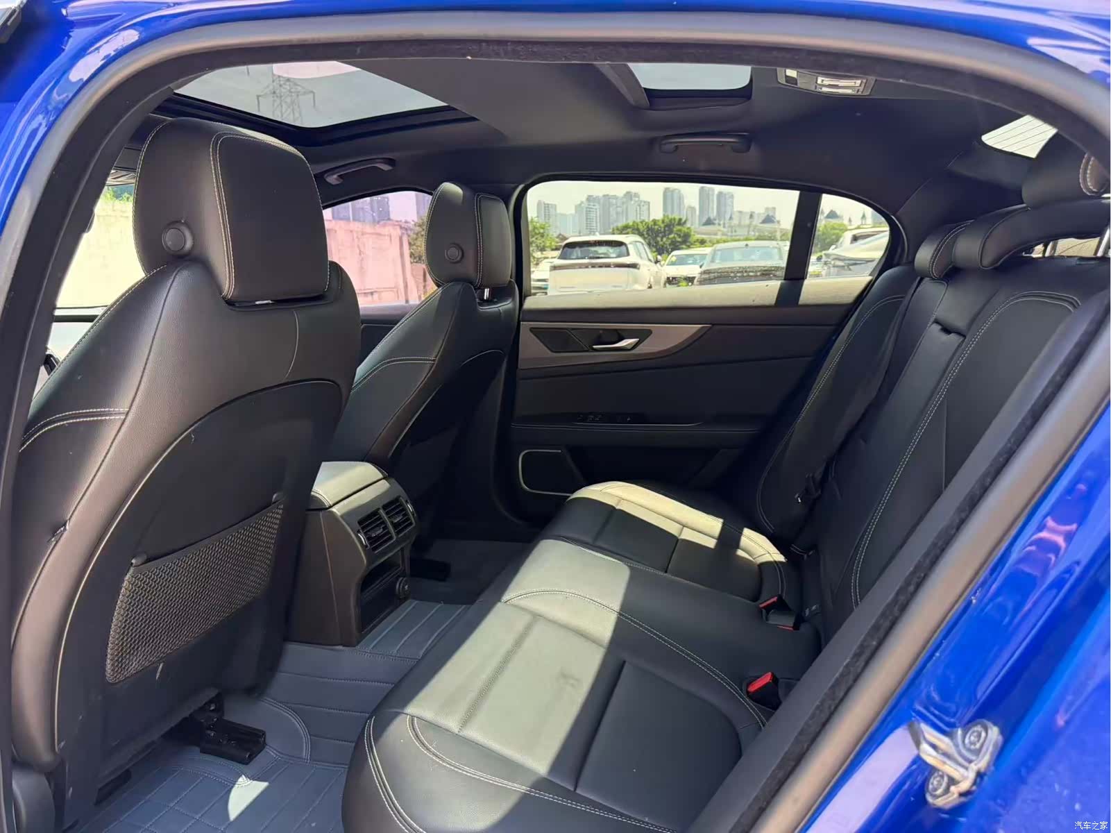 Land Rover XEL, 2021 все фото