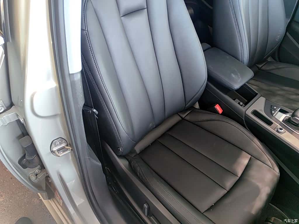 Audi A4L, 2020 25