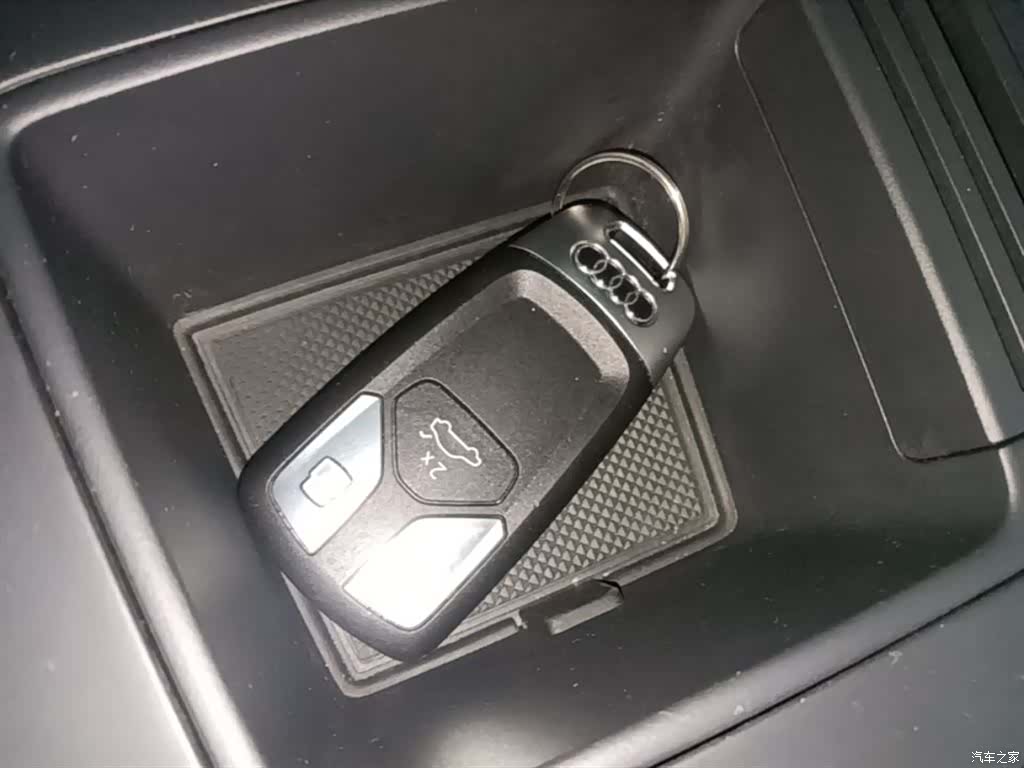 Audi A4L, 2023 9