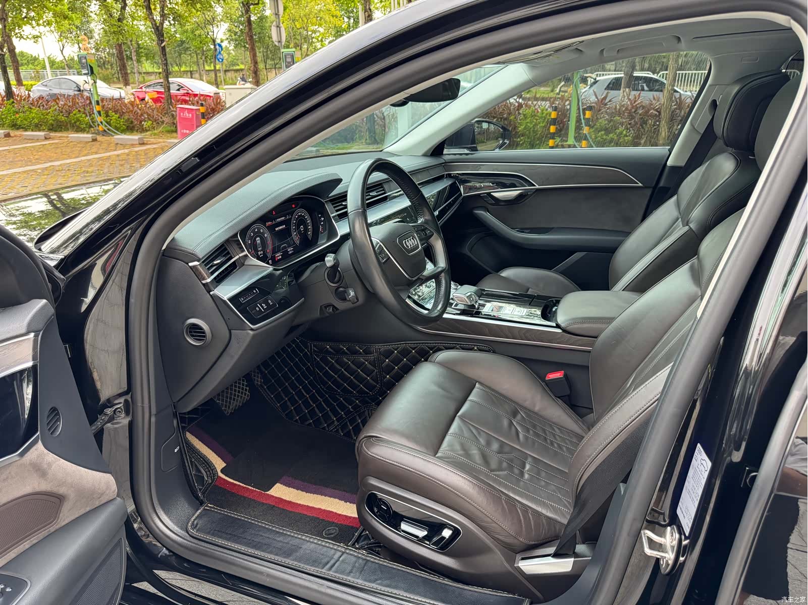 Audi A8L, 2020 все фото