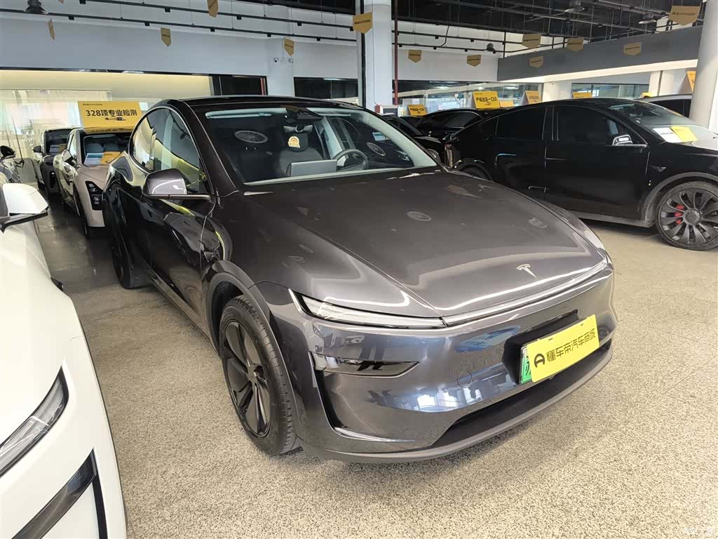 Tesla Model Y, 2025 22