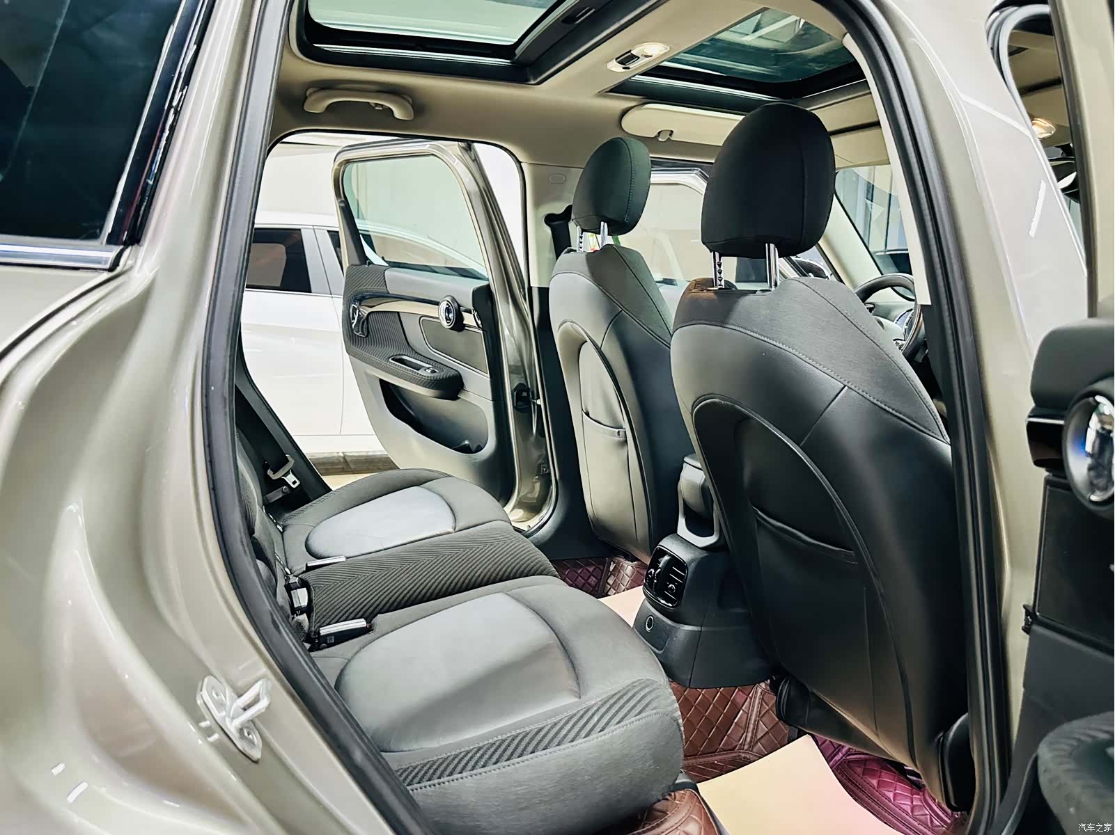 Mini Countryman, 2018 21