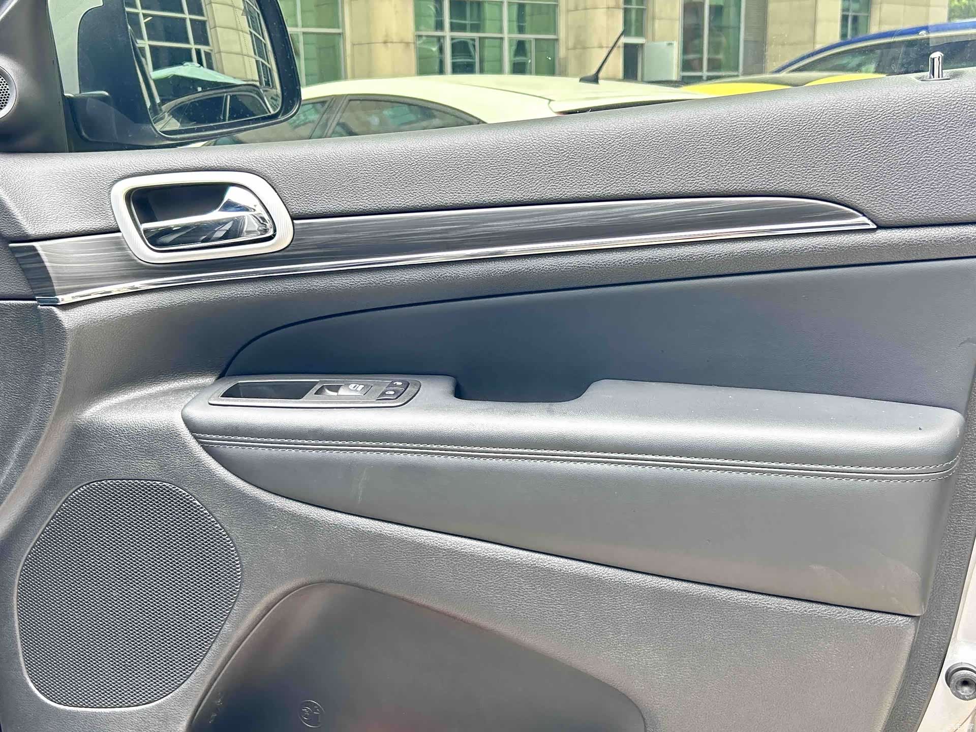Jeep Grand Cherokee, 2022 18