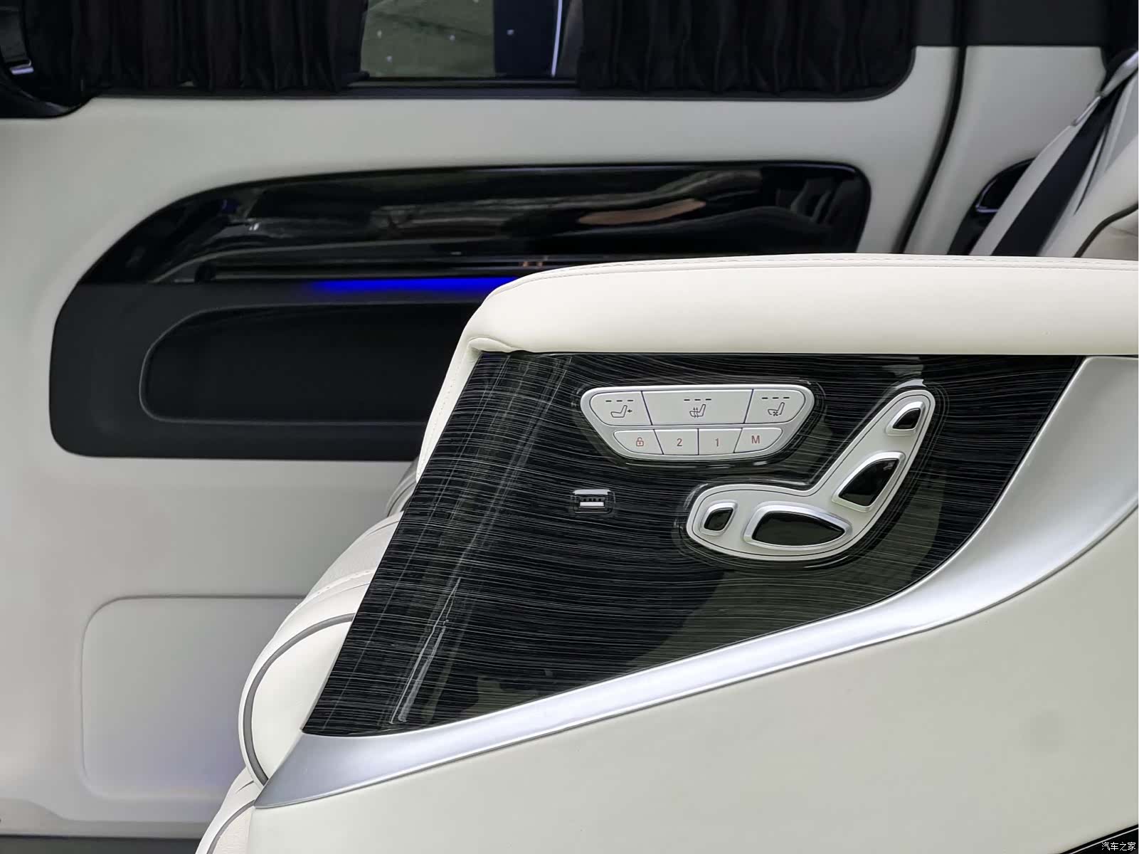 Mercedes-Benz 7, 2024 9