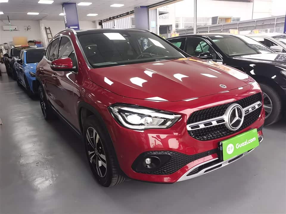 Mercedes-Benz GLA