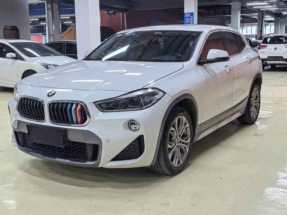 BMW X2