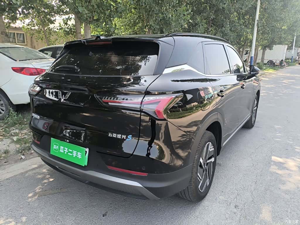 Wuling Starlight, 2025 7