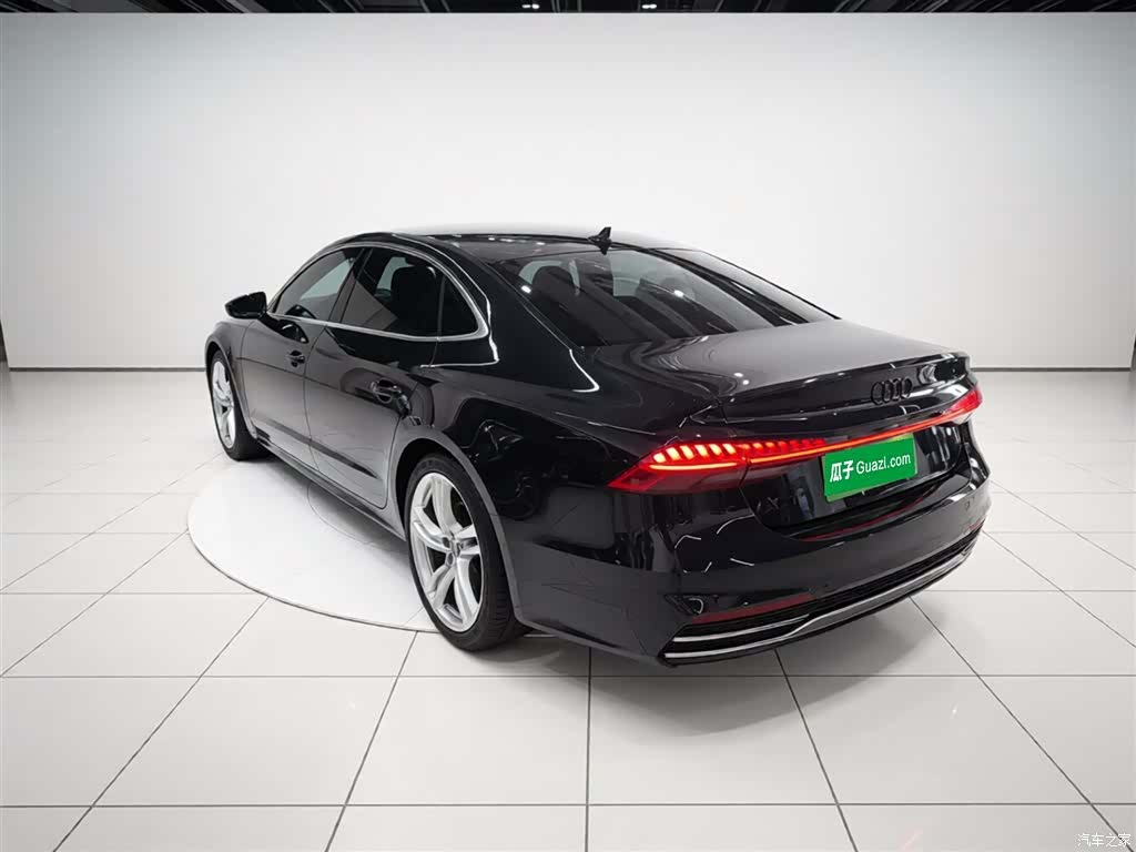 Audi A7L, 2023 все фото