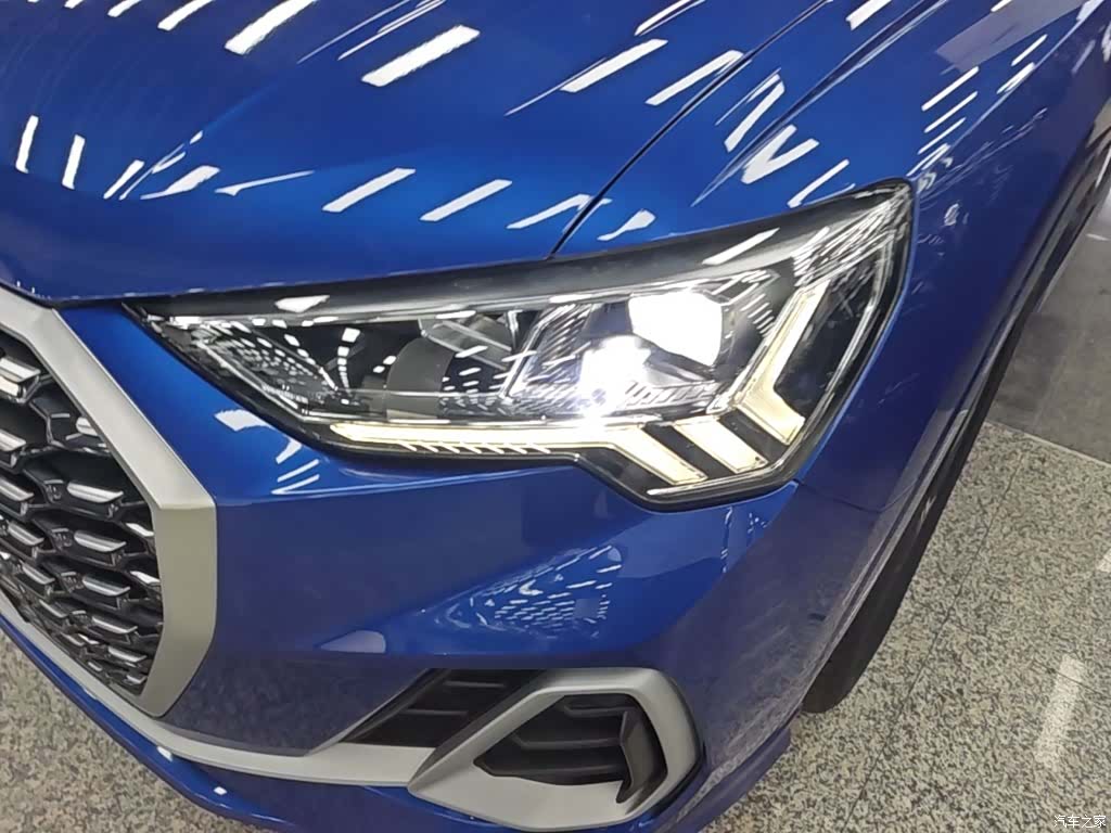 Audi Q3, 2021 24