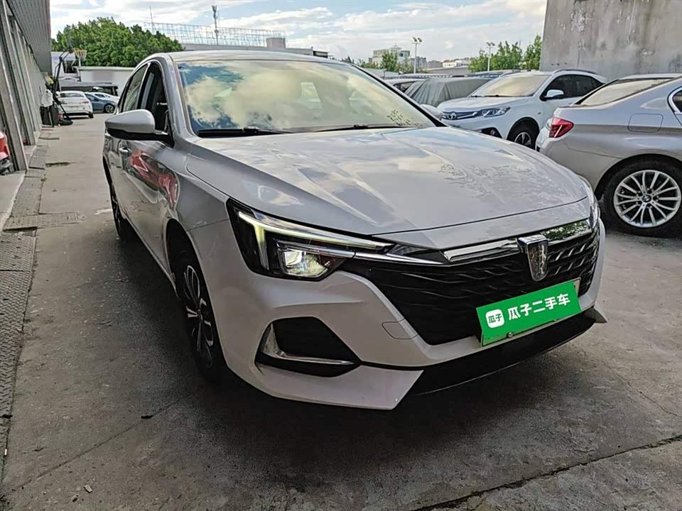Roewe i6 MAX Roewe i6 MAX