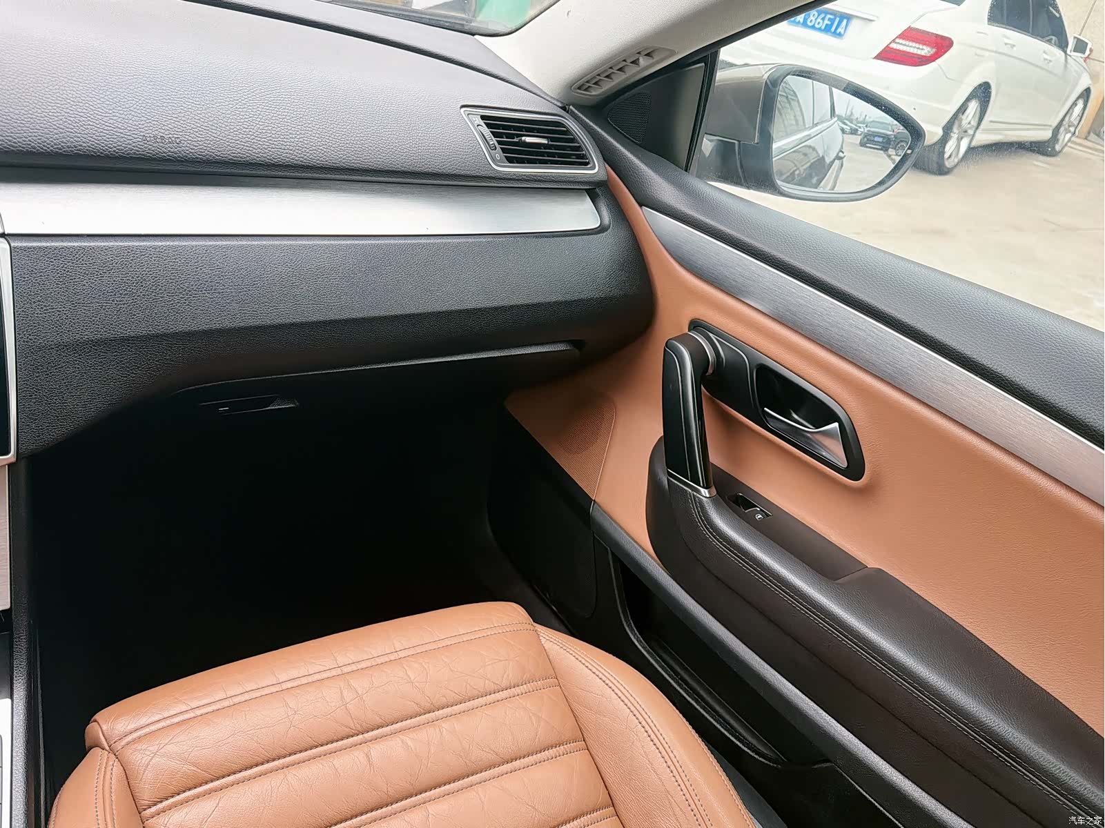 Volkswagen CC, 2011 14
