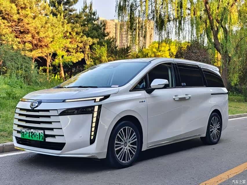 Trumpchi E8, 2024 1
