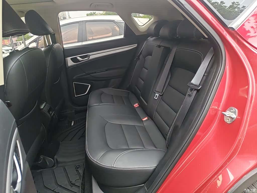 Geely Emgrand, 2019 13
