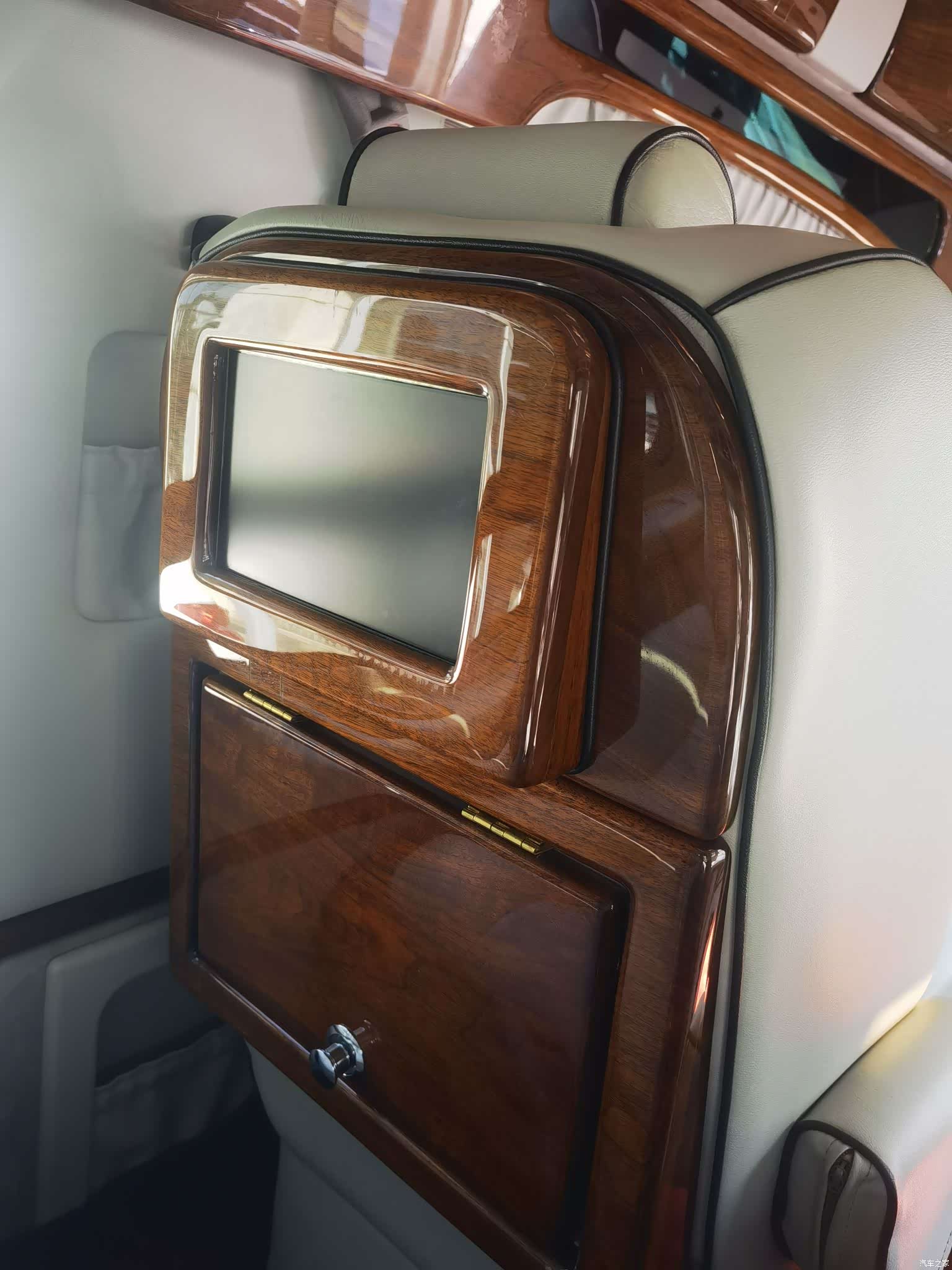 GMC SAVANA, 2012 11