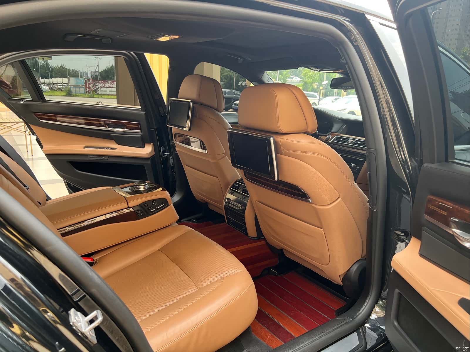 BMW 7 Series, 2014 23