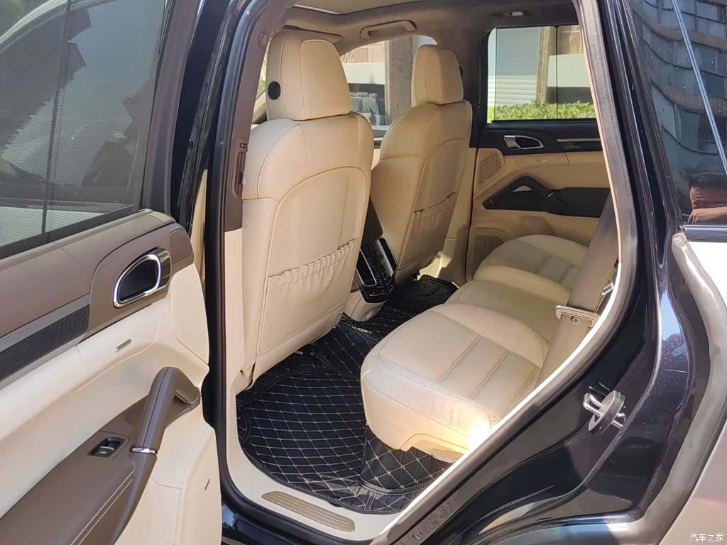 Porsche Cayenne, 2013 6
