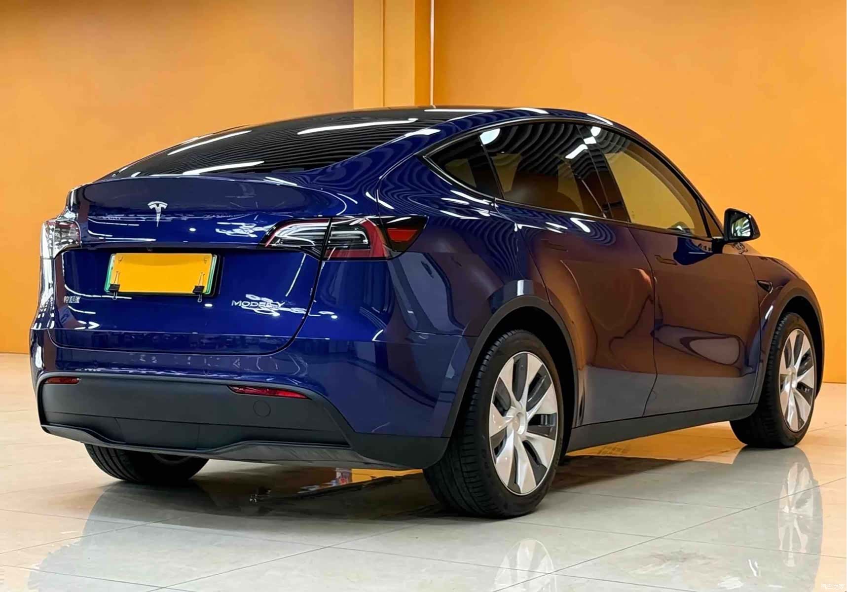 Tesla Model Y, 2023 3