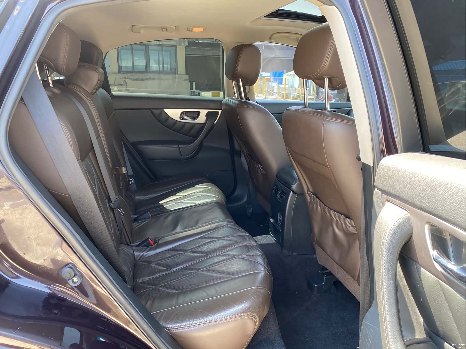 Infiniti QX70, 2014 14