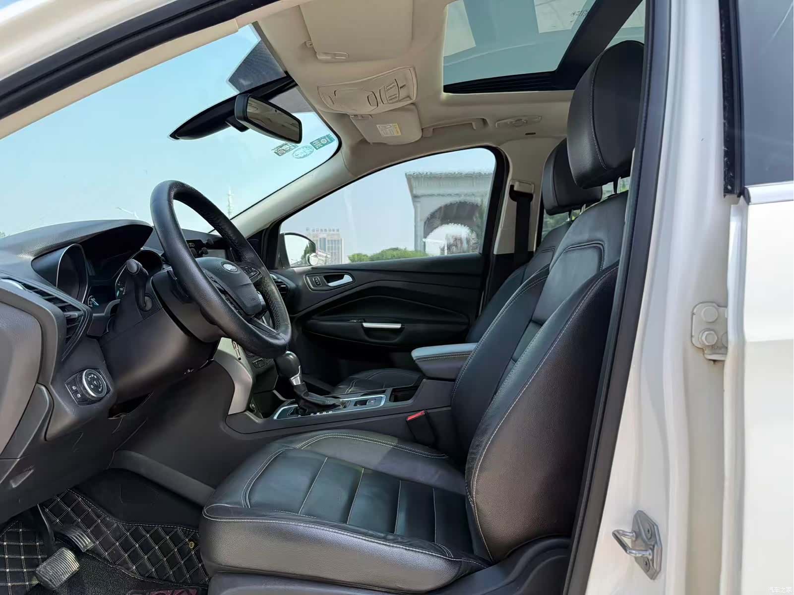 Ford Kuga, 2017 4