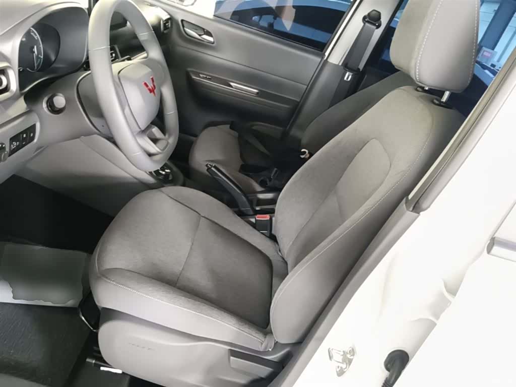 Wuling Hongguang, 2026 15