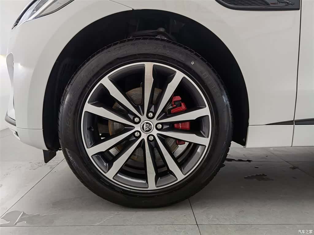 Jaguar F-PACE, 2024 17