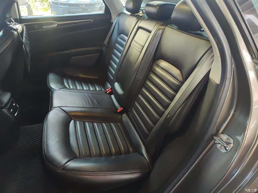 Ford Mondeo, 2015 24