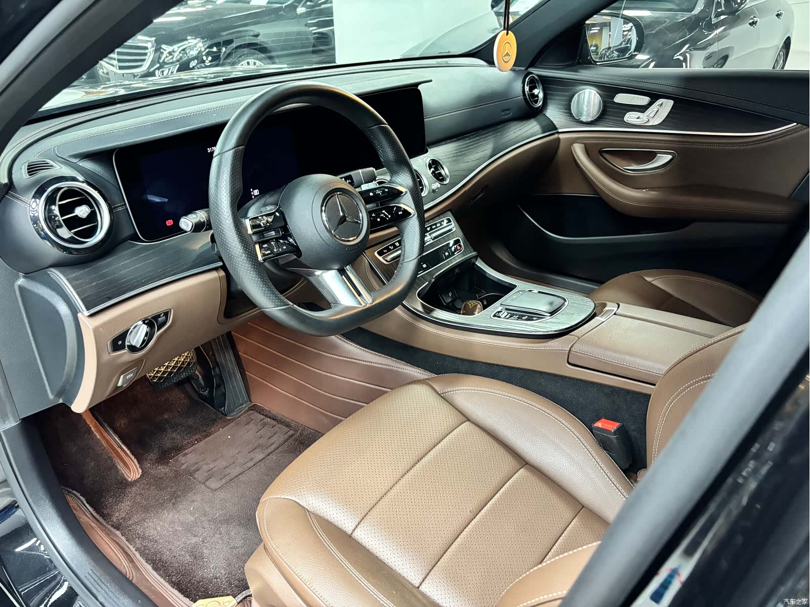 Mercedes-Benz E-Class, 2021 4