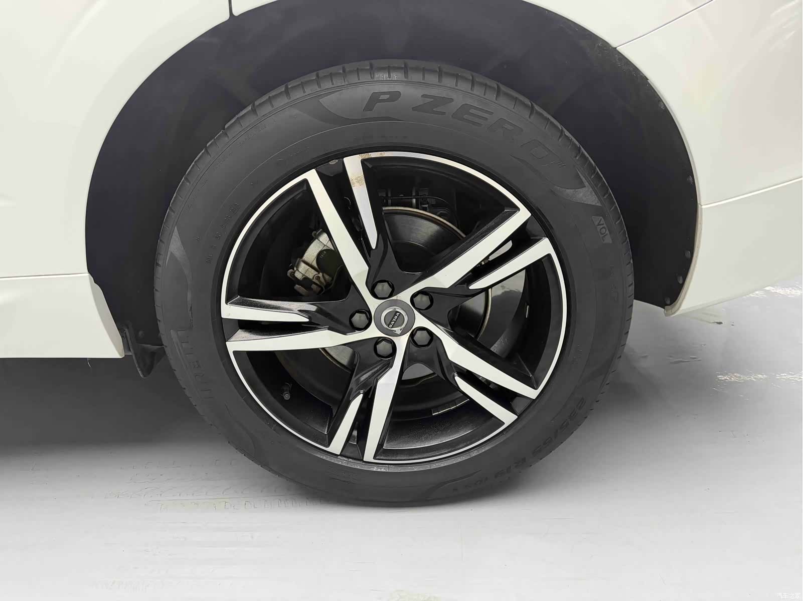 Volvo XC60, 2018 13