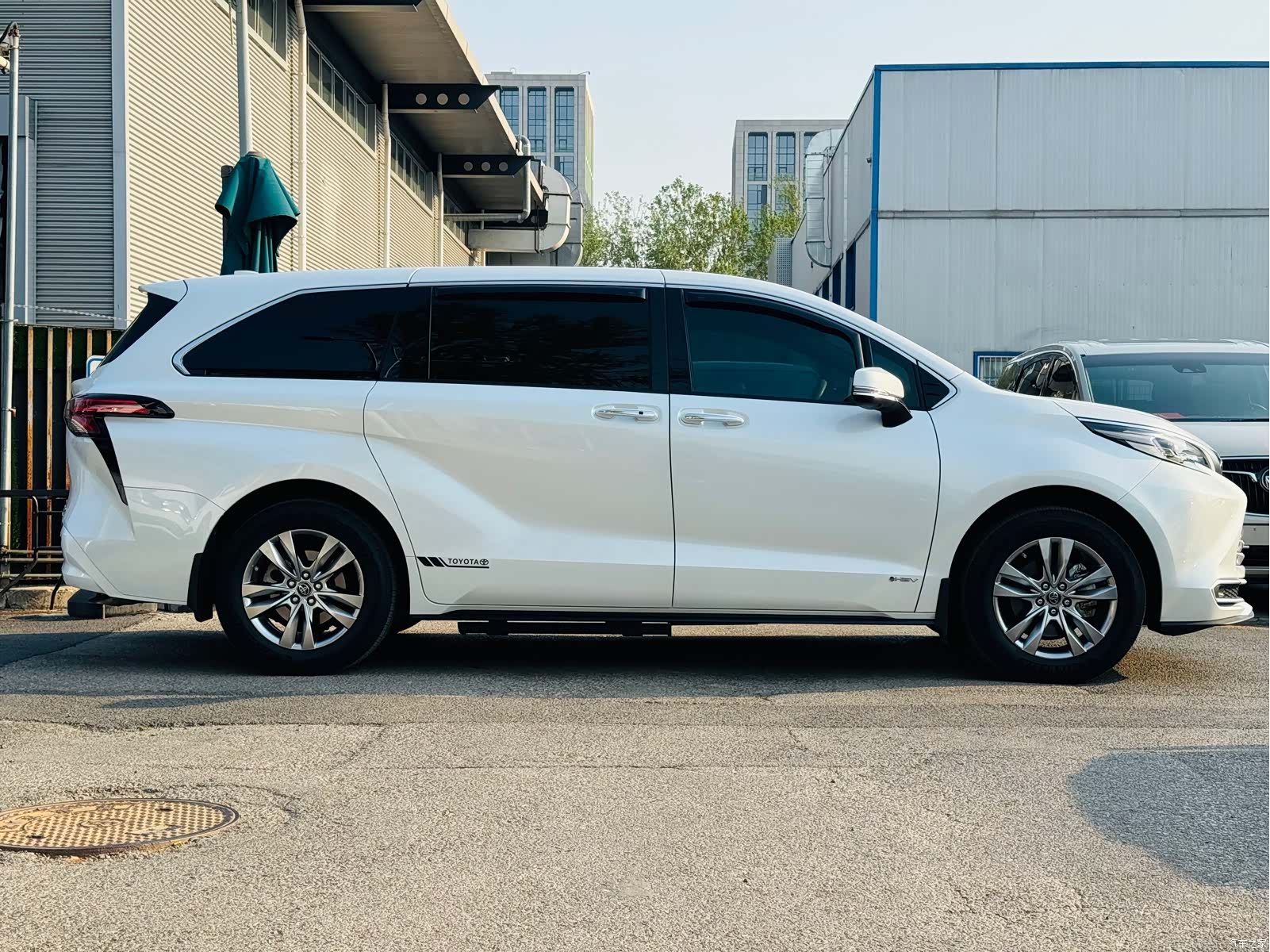Toyota Sienna, 2025 2