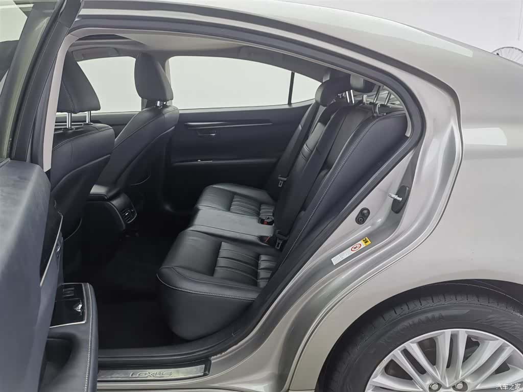 Lexus ES, 2016 15