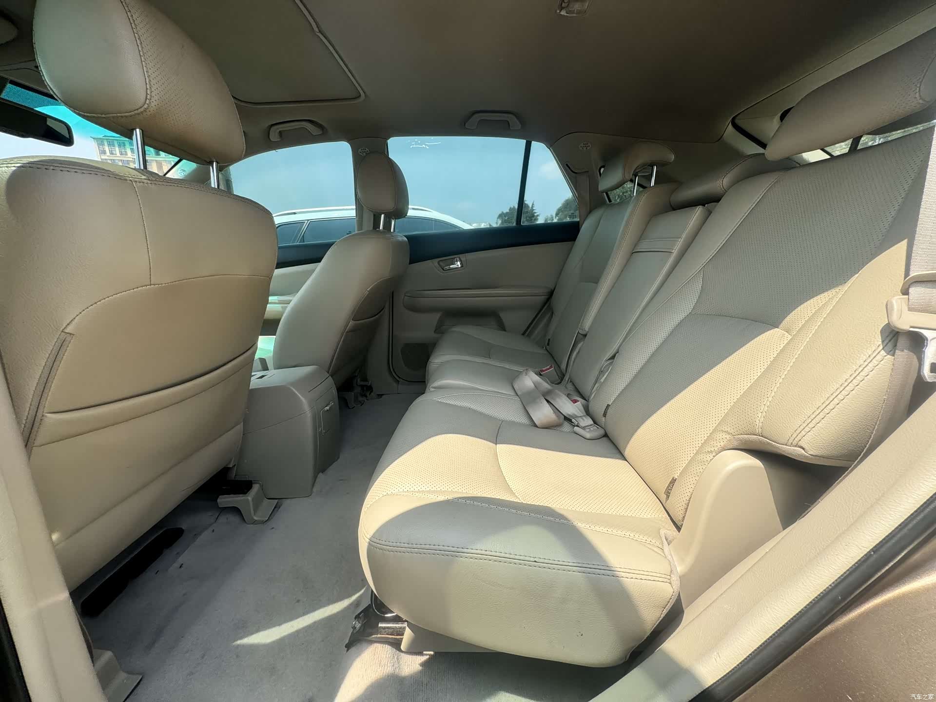 BYD S6, 2012 11