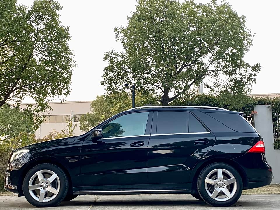 Mercedes-Benz M class