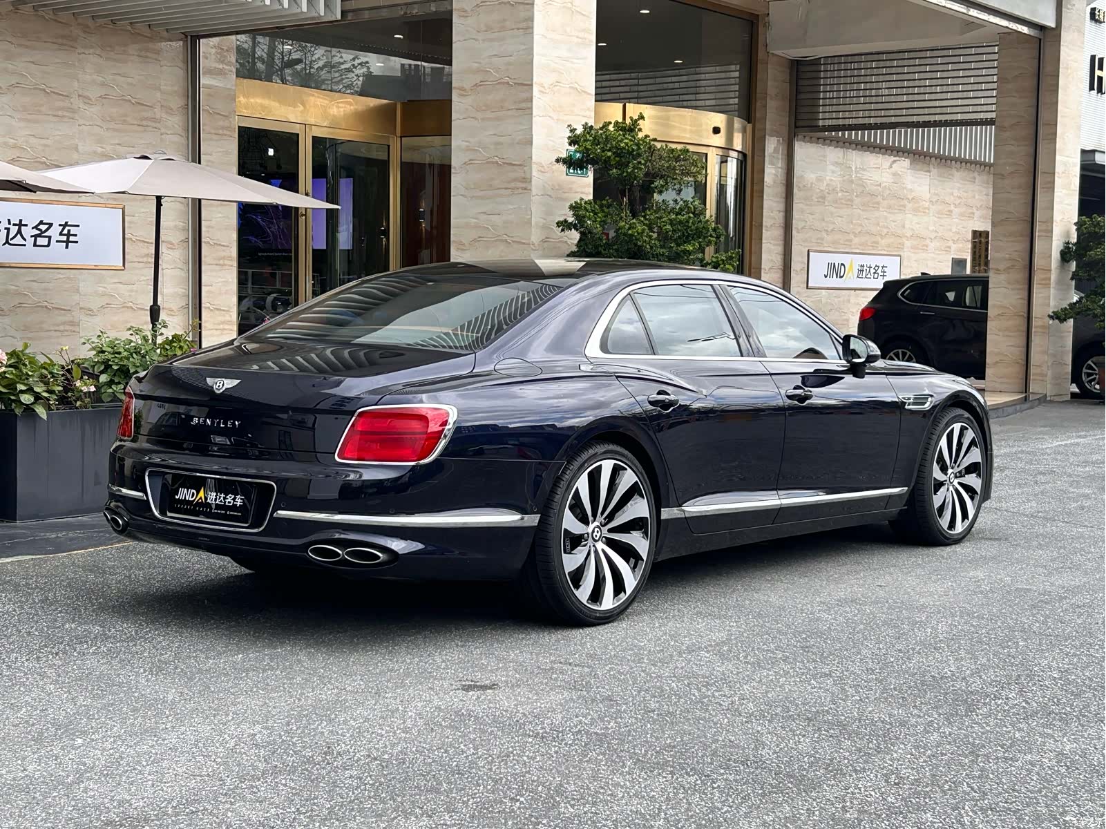 Bentley Flying Spur, 2021 3