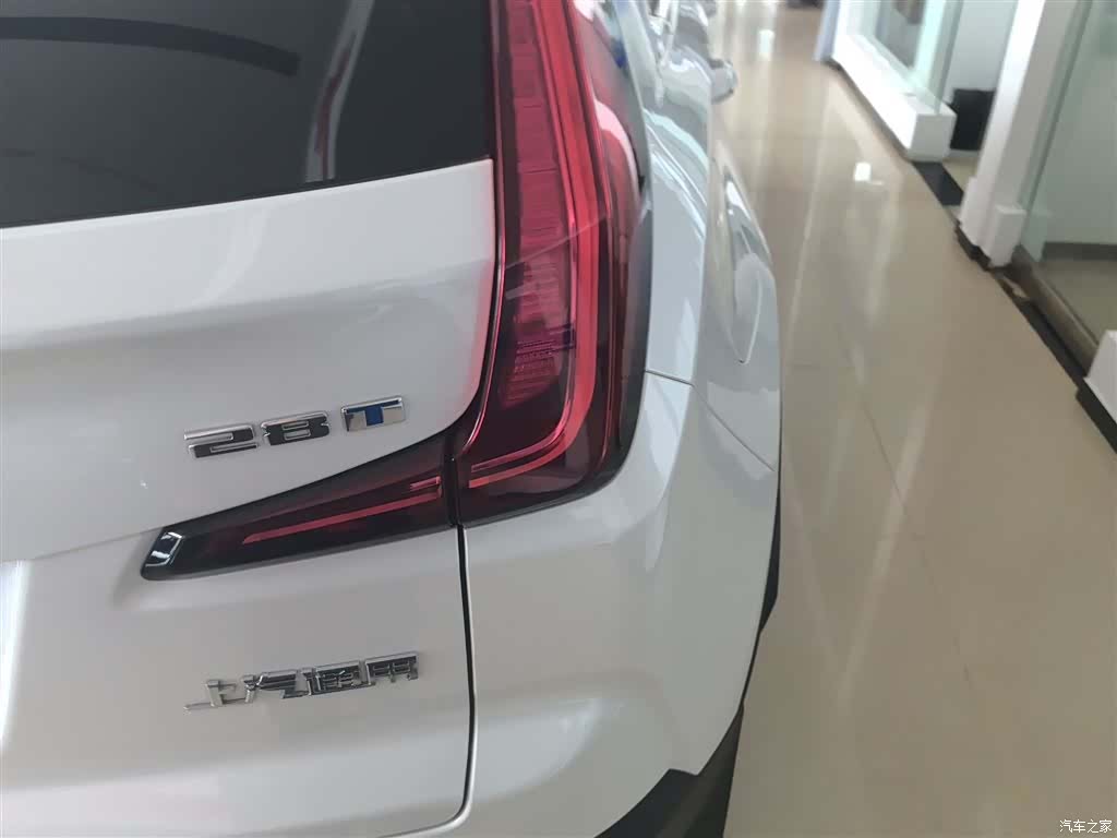 Cadillac XT4, 2022 24