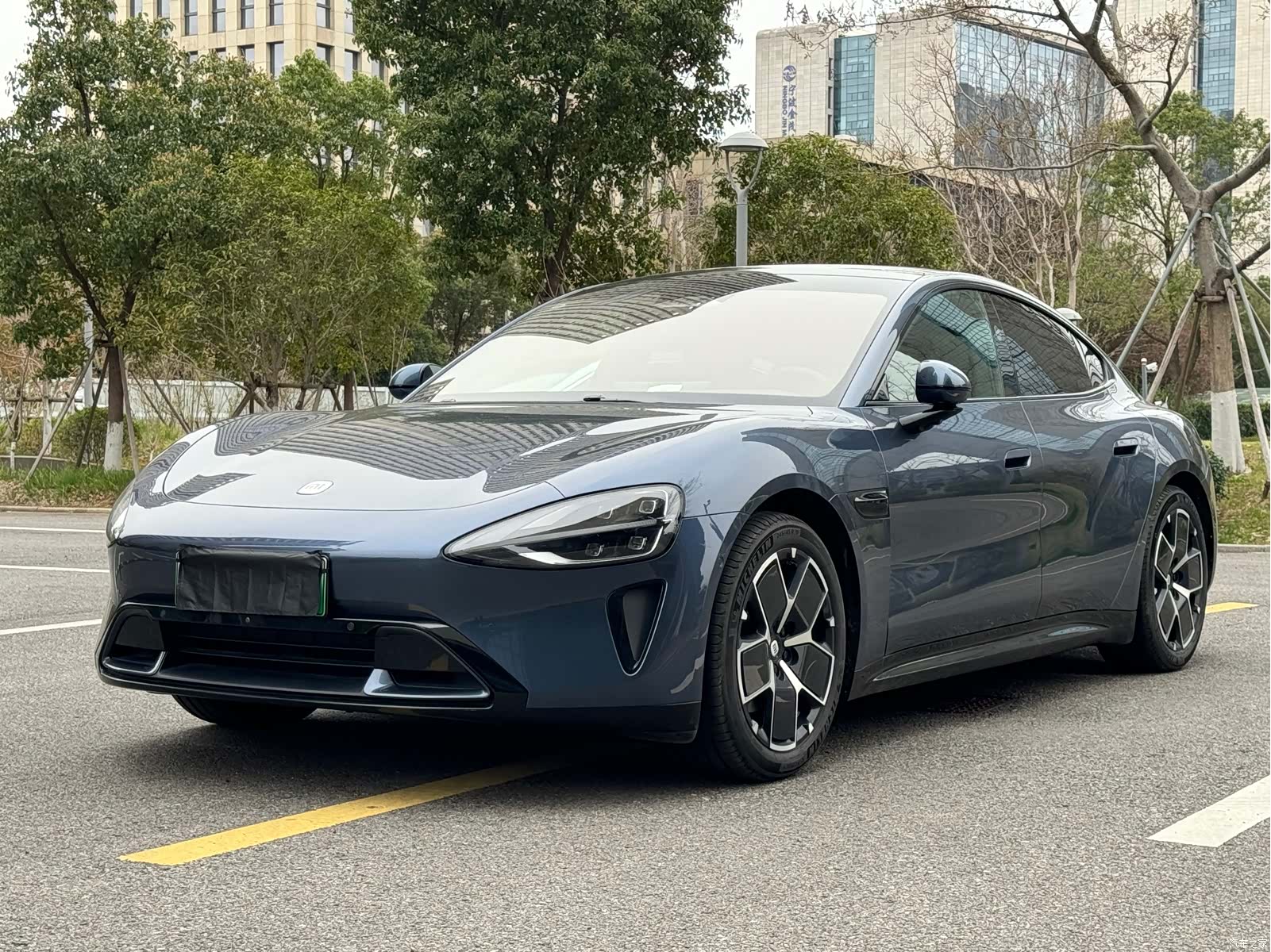 Xiaomi SU7, 2025 1