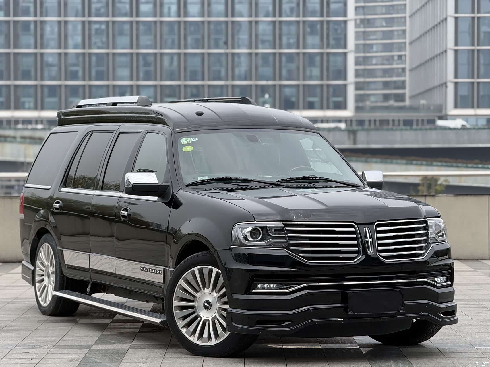 Lincoln Navigator, 2017 3